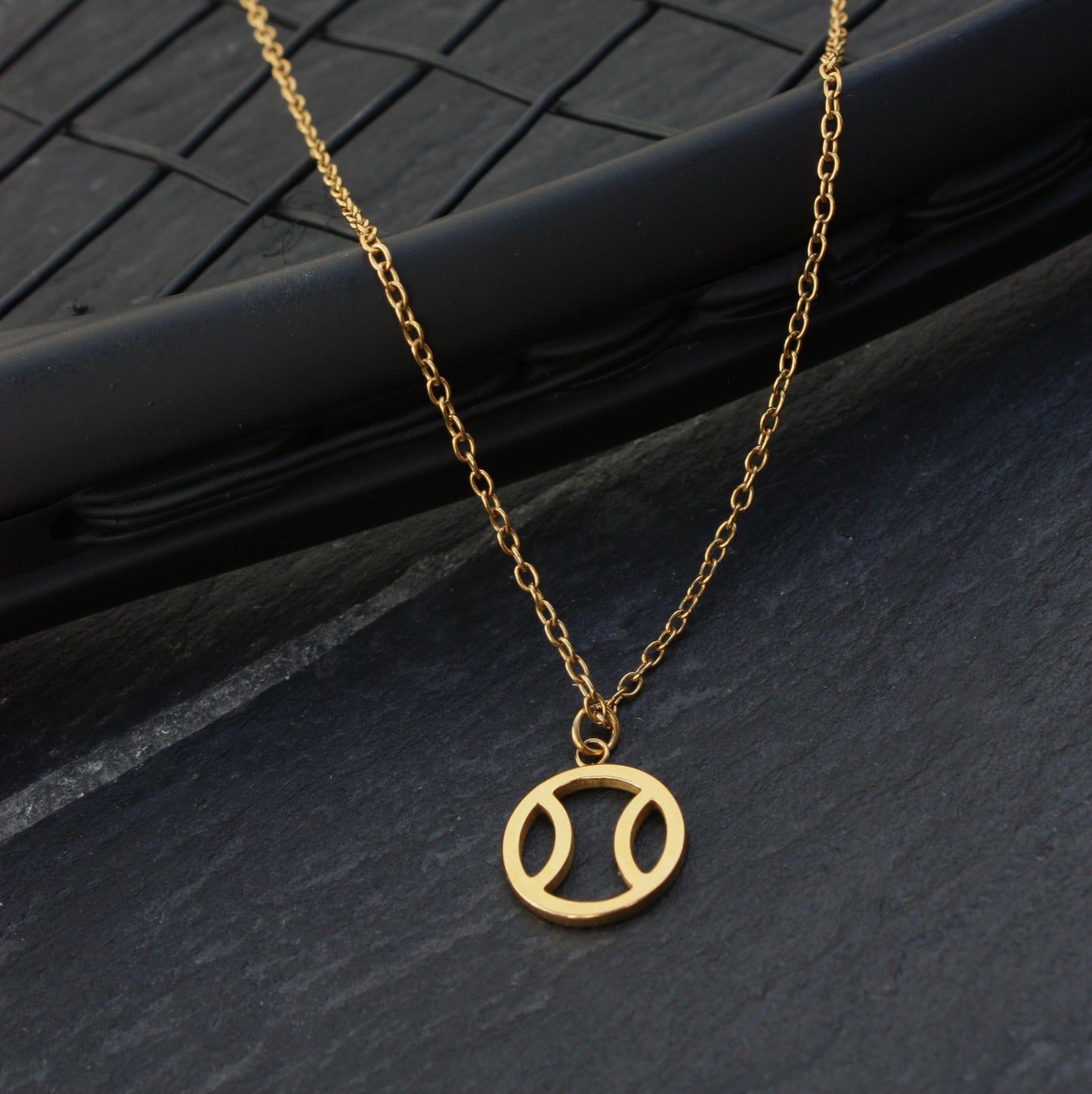 Halskette T-Ball – Gold
